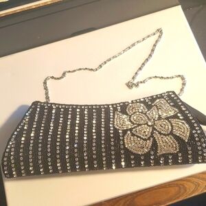 Glamorous Silver Beaded Floral Design Bridal Clutch/Evening Purse